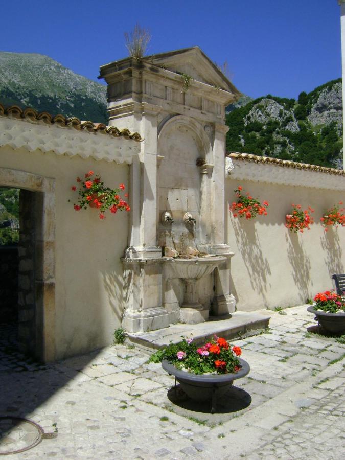 Casa Stefania Villa Barrea Exterior photo
